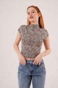Leopar Desen Kısa Kollu Basic T-Shirt resmi