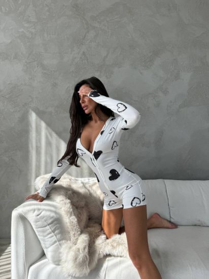 Kadın Dijital Baskılı Kumaş Düğme Detaylı Mini Tulum resmi