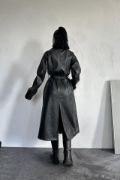 Siyah Reglan Kol Trençkot resmi