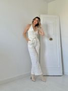 Beyaz Yelek Ve Pantolon Takım resmi