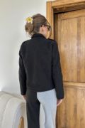 Siyah Cepli Yumoş Ceket resmi
