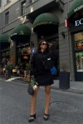 KAPİTONE CROP CEKET - ETEK TAKIM ARMA DETAYLI - Siyah resmi