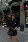 KAPİTONE CROP CEKET - ETEK TAKIM ARMA DETAYLI - Siyah resmi