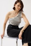Tek Omuz Çizgili Crop resmi
