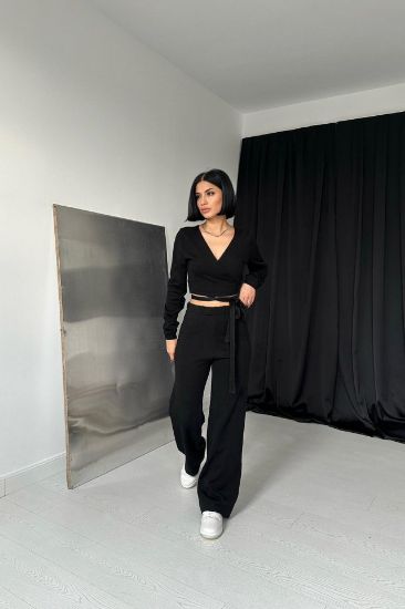 Siyah Triko Takım resmi