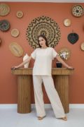 Bej T-Shirt Ve Pantolon Takım resmi