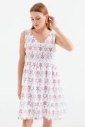 2507 V Yaka Desenli Mini Elbise - Beyaz resmi