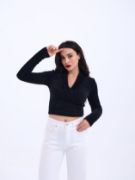 42531 TRİKO SİMLİ YAKALI CROP-SİYAH resmi