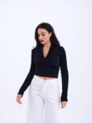 42531 TRİKO SİMLİ YAKALI CROP-SİYAH resmi