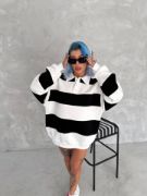 Unisex Üç İplik Parçalı Yakalı SweatShirt - Siyah resmi
