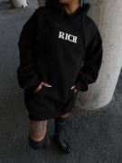 Uzun Kol Kapşonlu Göğüs Baskılı SweatShirt - Siyah resmi