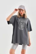 Unisex Taş Desenli Oversize T-Shirt - Füme resmi