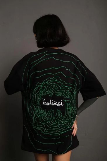 Bisiklet Yakalı Sırt Baskılı Oversize T-Shirt - Siyah resmi